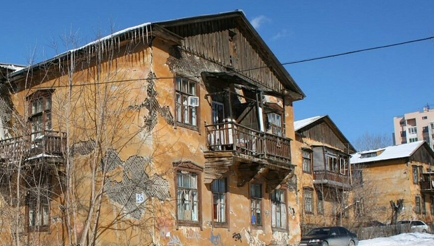 Почти 900 жилых многоэтажек в Казахстане признали не подлежащими восстановлению