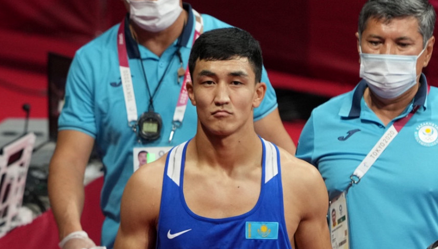 Казахстанский боксер Абильхан Аманкул вышел в четвертьфинал Олимпиады в Токио