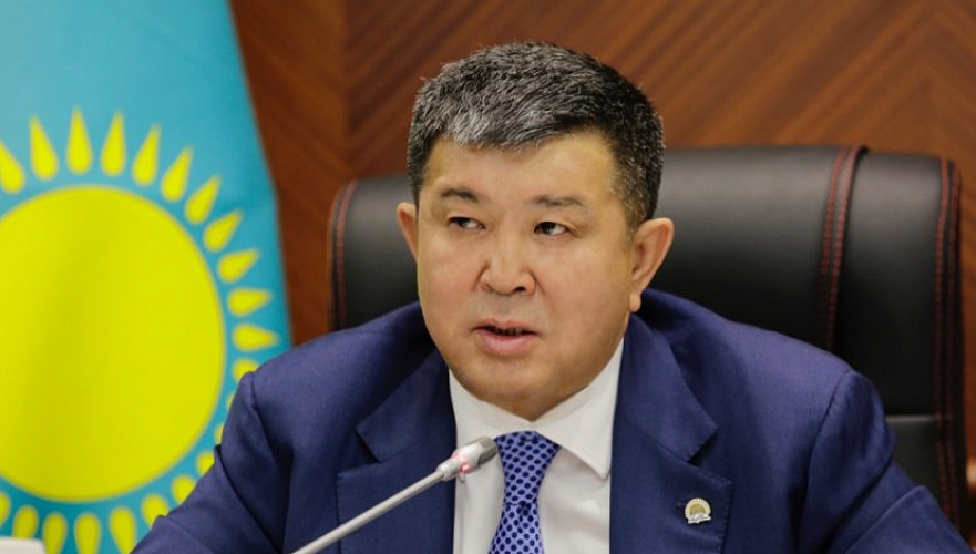 Токаев объявил выговор и сделал последнее предупреждение акиму Атырауской области