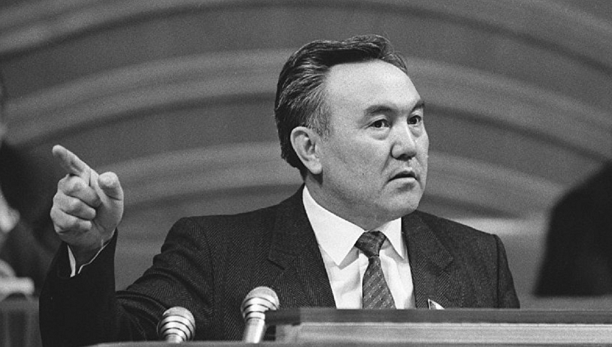 Публично признававший ошибки Назарбаев перестал это делать после «выхода на пенсию» (видео)