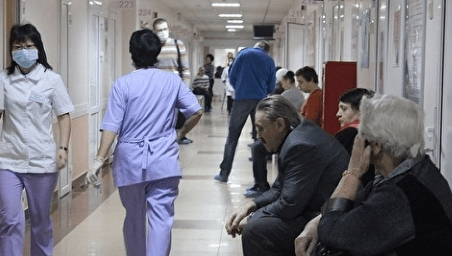 Почти пятая часть населения Казахстана осталась вне системы медстрахования