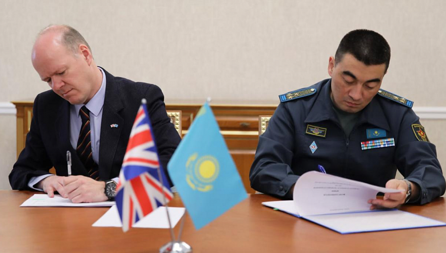 Военные Казахстана и Великобритании подписали план сотрудничества на 2022-2023 годы