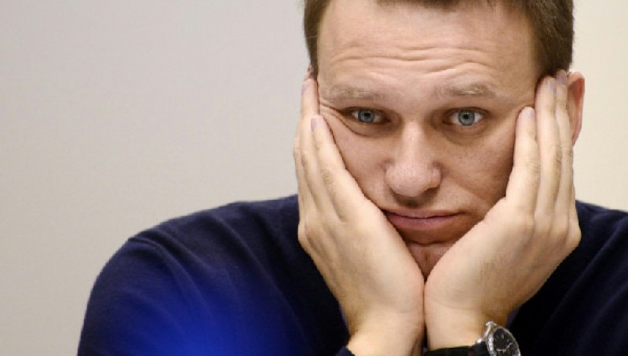 Навальный находится в коме в тяжелом состоянии – пресс-секретарь