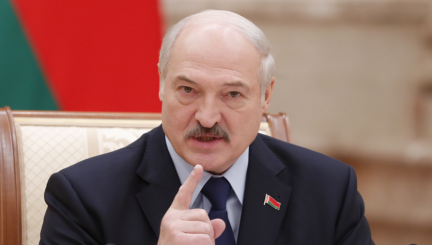 Лукашенко назвал странным запрет России покупать Беларуси казахстанскую нефть