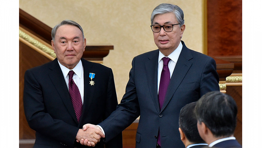 Мажилисмены направили в сенат пакет поправок касательно Назарбаева