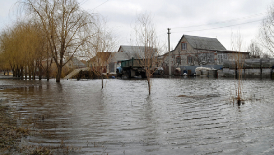 Село оказалось отрезано от автосообщения из-за разлива реки в Акмолинской области