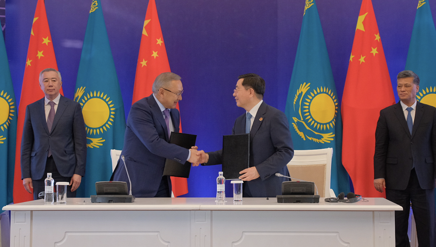 Казахстан и Китай заключили ряд двусторонних документов по приграничному сотрудничеству