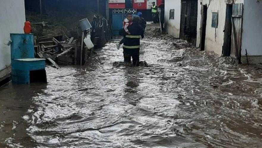 Отключение света, потопы и эвакуация: как борются с последствиями стихии в области Жетысу