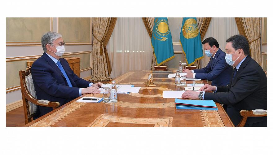 Токаев поручил правительству обеспечить доступность QazVac для казахстанцев