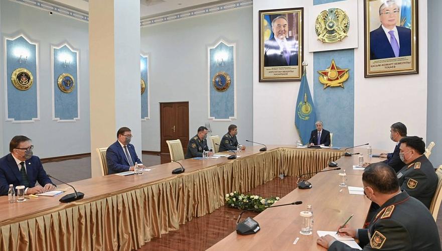 Токаев поставил задачи перед новым министром обороны 