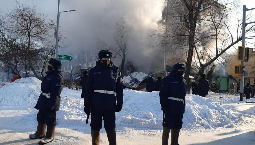 Эвакуированных после взрыва газа в жилом доме в Петропавловске размещают в общежитии
