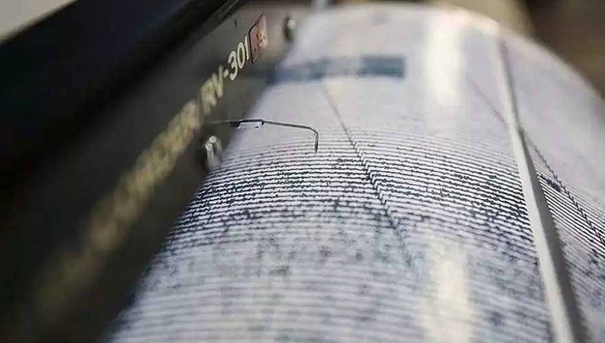 Мощнейшее землетрясение магнитудой 7,4 произошло в Турции