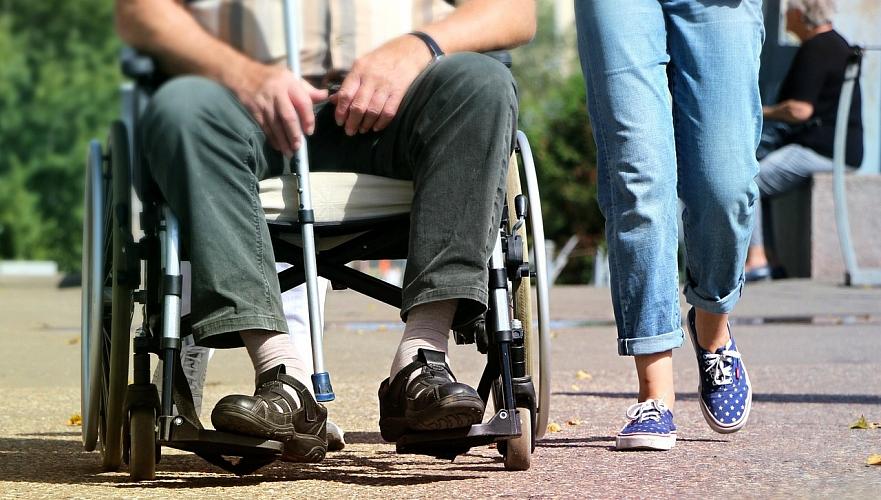 В Казахстане недееспособный пациент не может подать заявление на инвалидность – сенатор