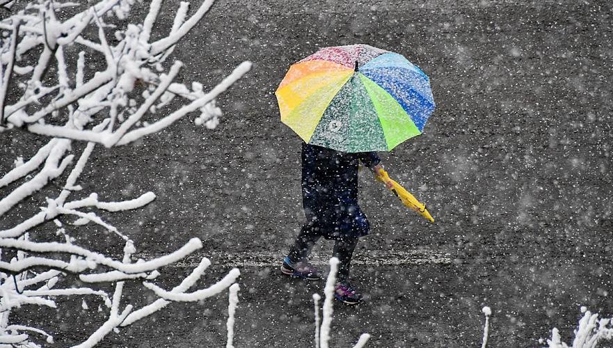 Дождь и снег ожидаются в среду в большинстве областей Казахстана