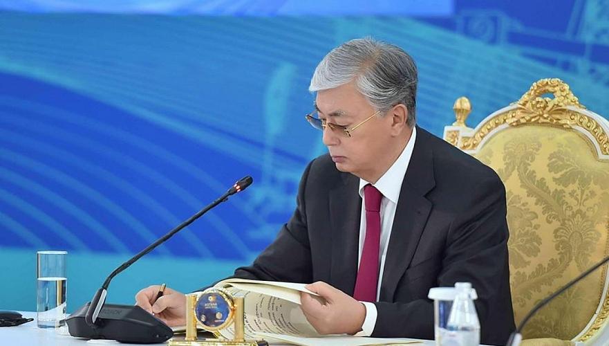 Токаев присвоил новые звания и классные чины ряду высокопоставленных силовиков Казахстана