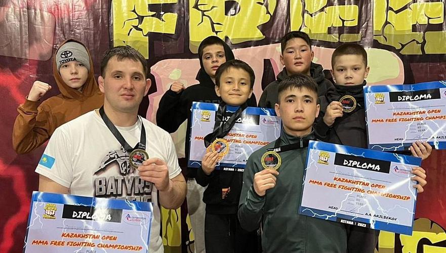 11 наград забрали акмолинцы на чемпионате Казахстана по MMA