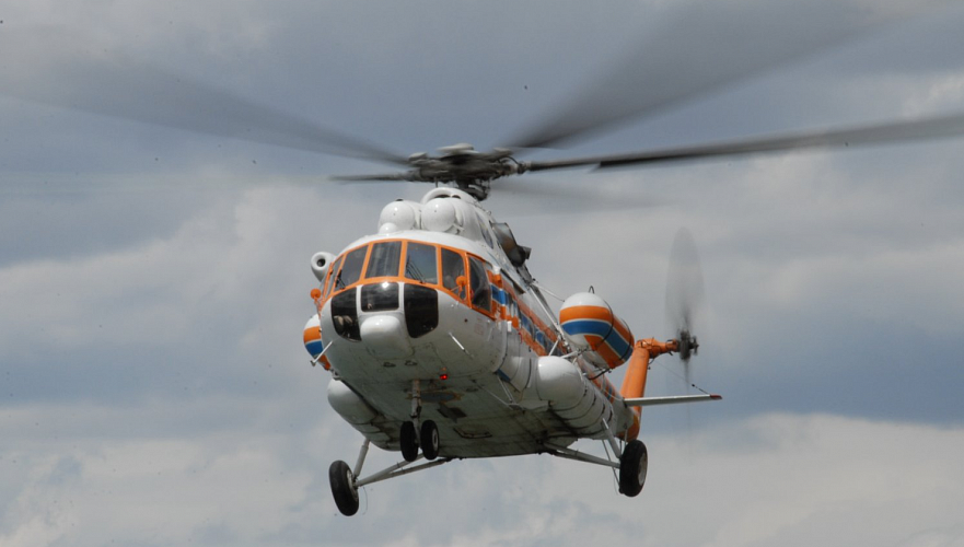 Вертолет «Казавиаспаса» не может вылететь на поиски альпинистов на Тянь-Шане из-за непогоды
