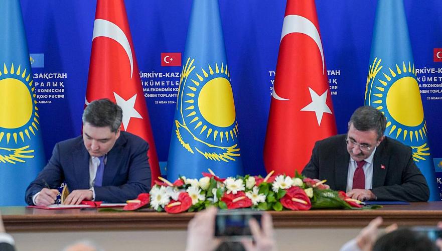 Коммерческие документы более чем на $180 млн подписали в ходе поездки Бектенова в Турцию