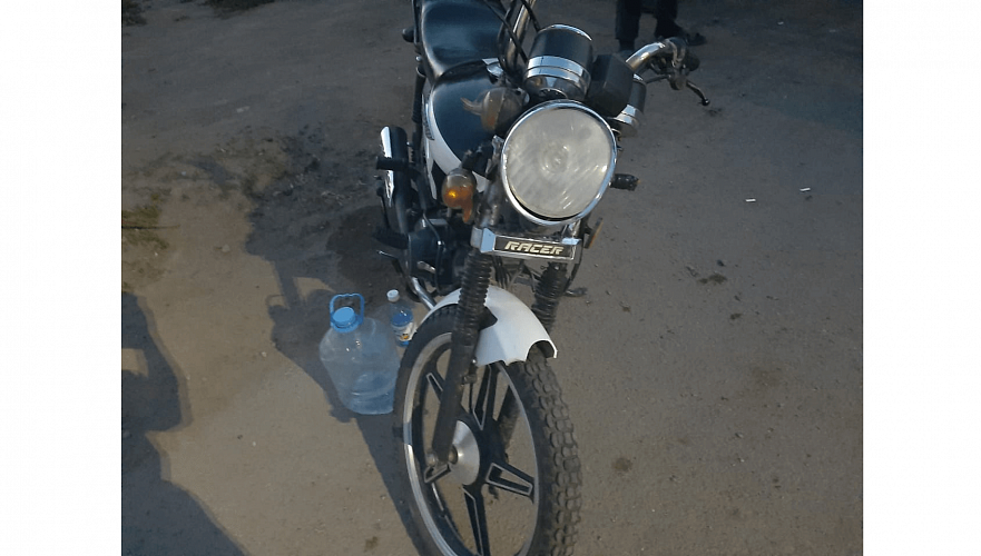 Подросток госпитализирован с переломами после ДТП за рулем мотоцикла в Акмолинской области