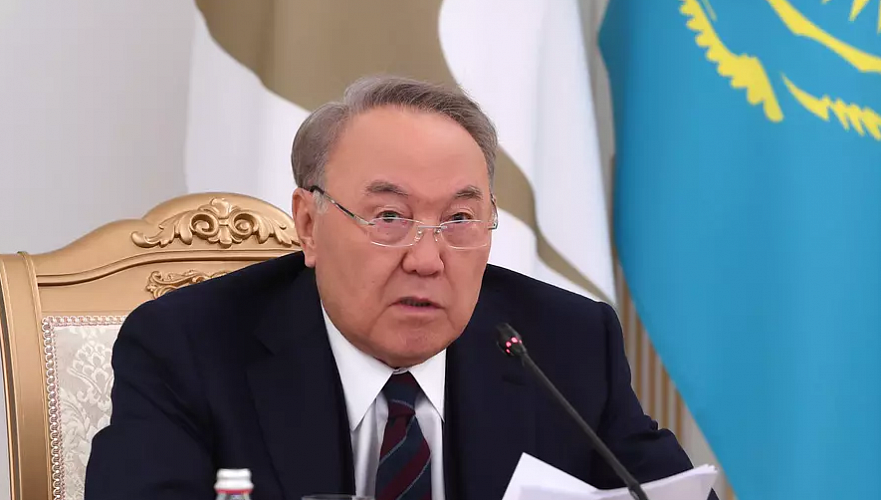 Три главных требования касательно Назарбаева выдвинул на митинге в Алматы Абилов