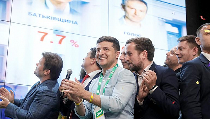 Нацэкзит-полл Украины отдал победу на выборах в Верховную Раду партии Зеленского
