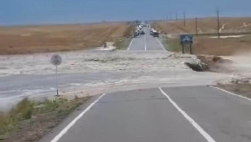 Несколько поселков затопило в области Жетысу