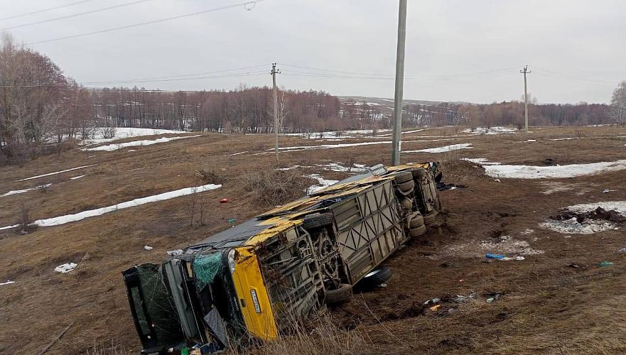 Двое погибли и 15 пострадали в ДТП с автобусом из Казахстана в России
