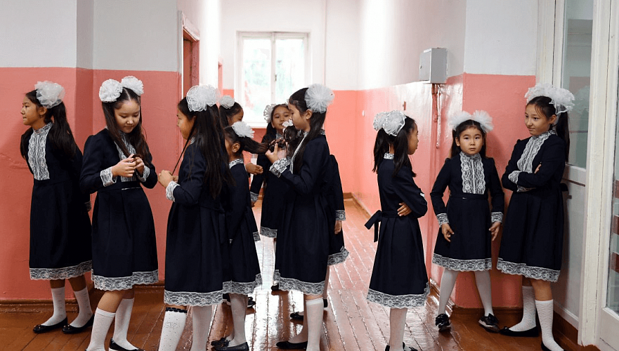 Изменения в требования к школьной форме внес МОН Казахстана
