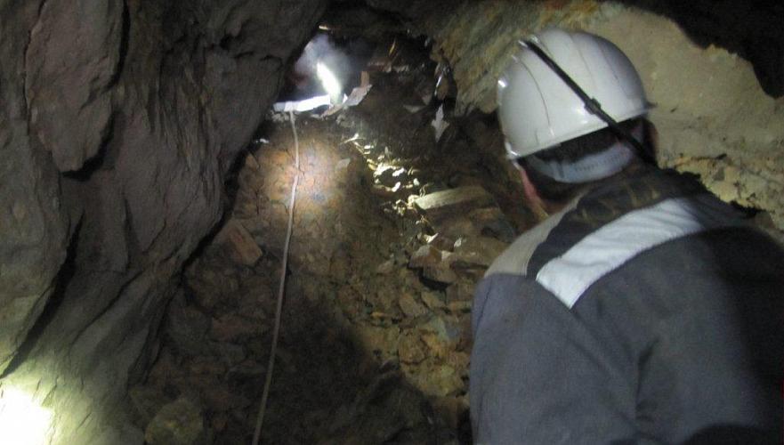 На руднике в ВКО через два дня после завала спасли рабочего