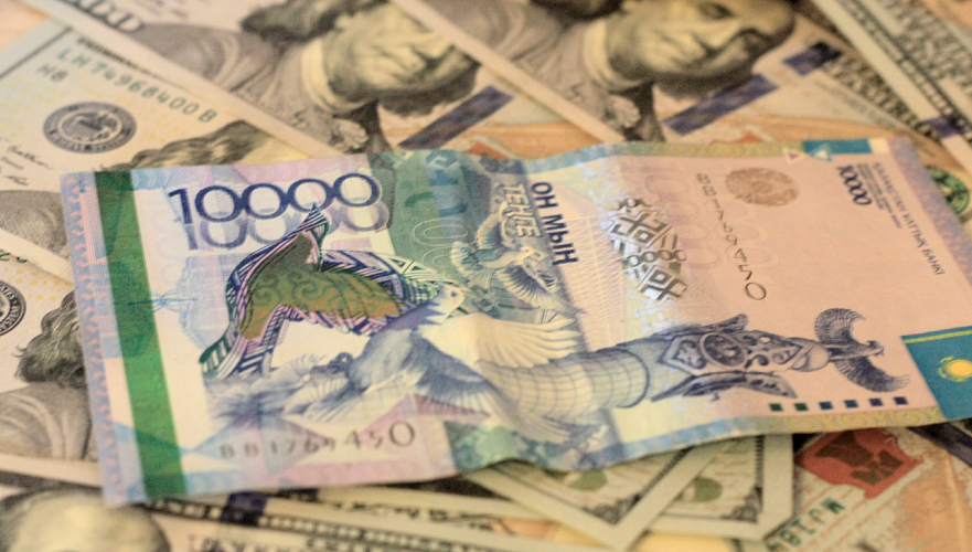 Т387/$1 прогнозирует обменный курс на конец 2020 года в Казахстане российский эксперт