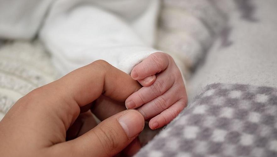 Женщина родила без медпомощи из-за отсутствия родильного отделения в райбольнице в ЗКО