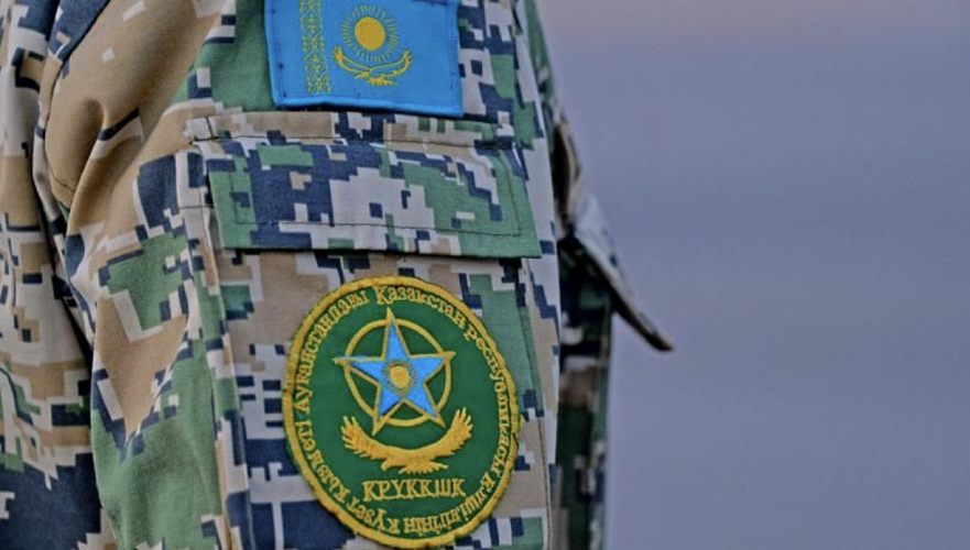 Начальников погранслужбы уволили после самоубийства солдата в Жамбылской области