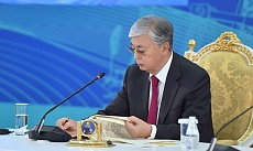 Токаев подписал законы по защите прав женщин и безопасности детей