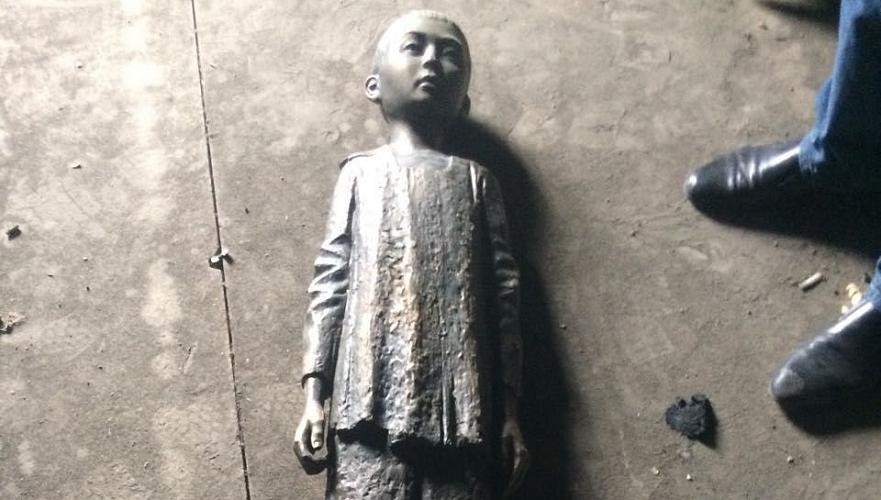 Подозреваемый в похищении бронзовой скульптуры с монумента памяти жертв голода 1932-1933 годов задержан в Астане