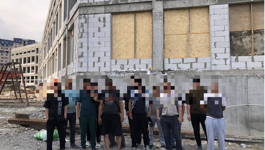 Порядка 40 иностранцев без документов задержали в Алматы