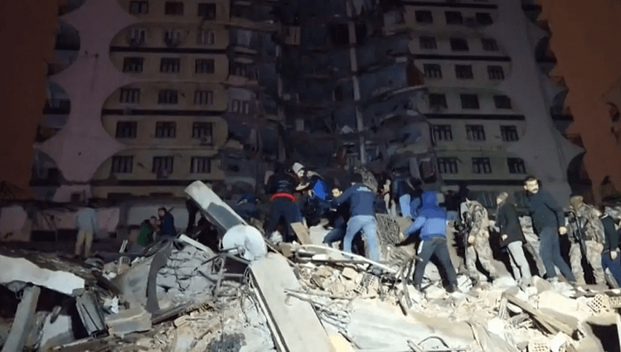 Токаев выразил соболезнования в связи с жертвами землетрясения в Турции