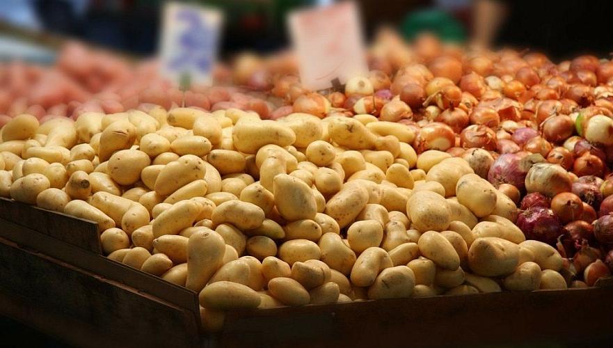 Стабилизировать цены на продукты в ближайшее время пообещал аким Атырауской области