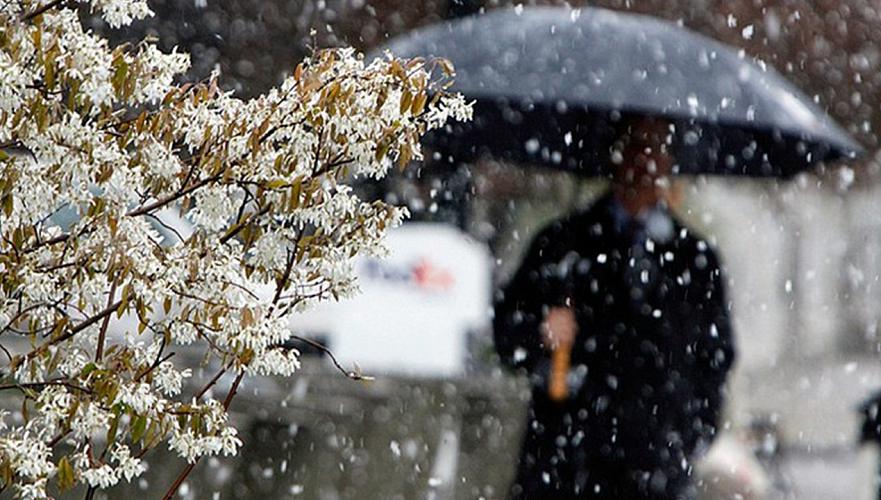 Снег и похолодание ожидается на большей части территории Казахстана в ближайшие три дня