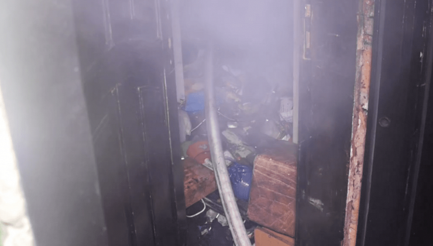 Жительницы Петропавловка отравились угарным газом во время пожара в пятиэтажке