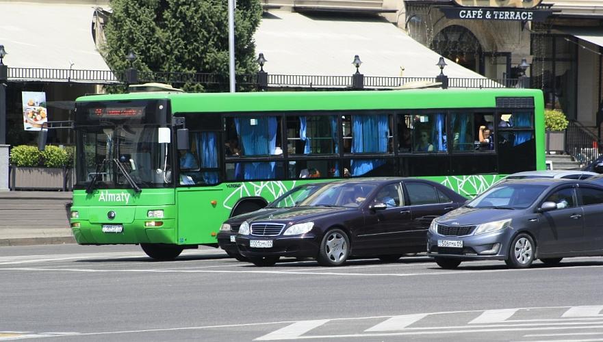 Оплата за проезд наличным в Алматы утверждена на уровне Т200, безналом – на уровне Т100