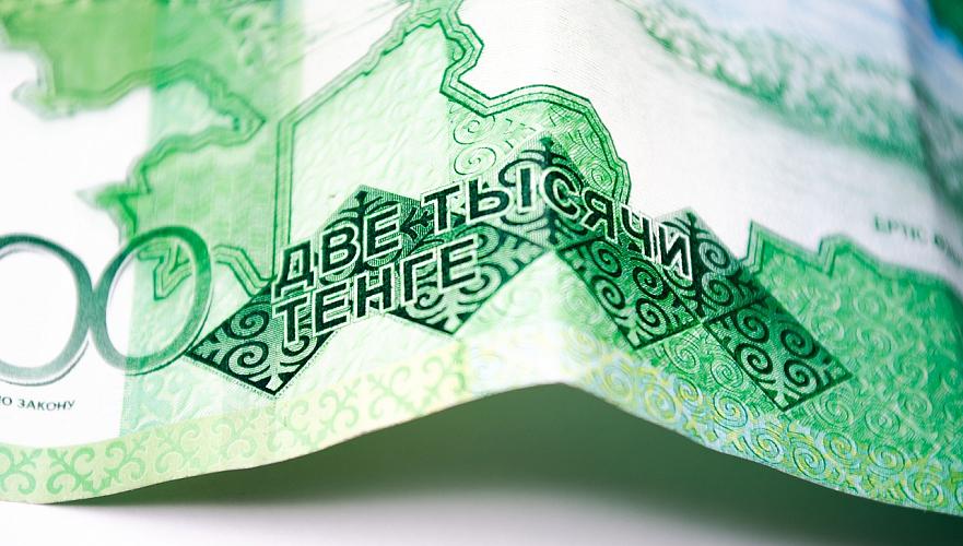 Казахстанский тенге укрепился в апреле к 35 и ослаб к четырем валютам