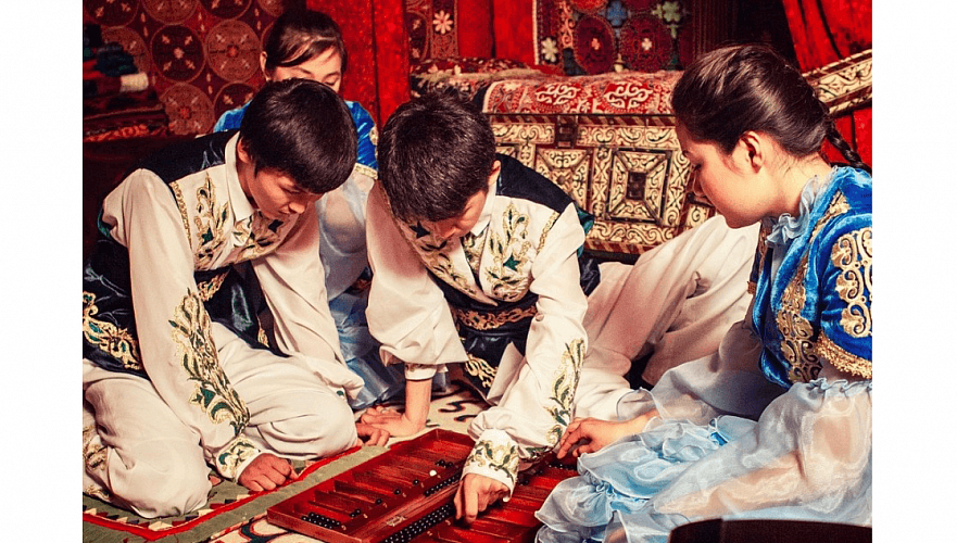 ЮНЕСКО признало казахскую игру Тоғызқұмалақ культурным достоянием всего человечества