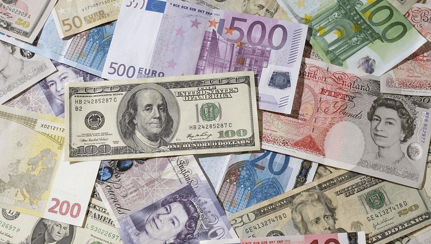 Официальные рыночные курсы валют на 10 апреля установил Нацбанк Казахстана