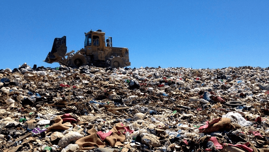 82% мусорных полигонов РК не соответствуют экологическим и саннормам – сенатор