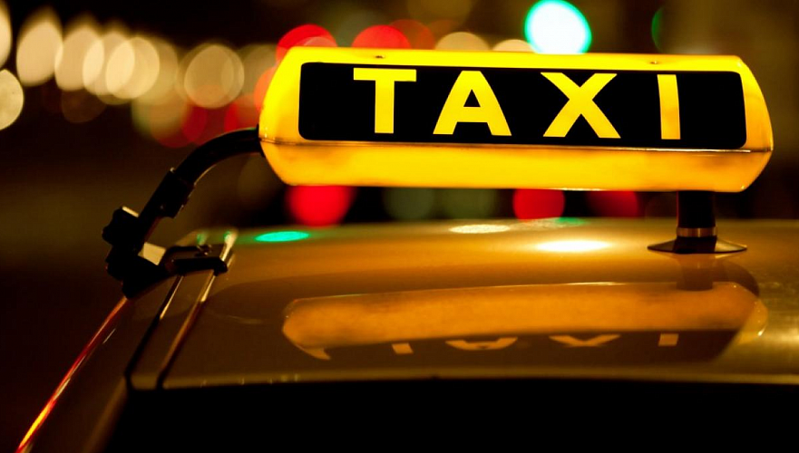Пассажира такси похитили в Павлодаре, подозреваемых задержали в Карагандинской области