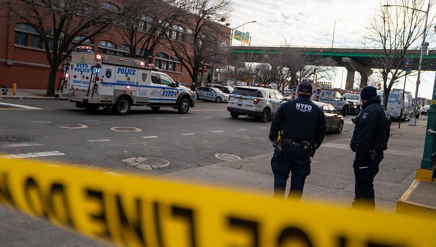 Два полицейских пострадали при обстреле фургона в Нью-Йорке