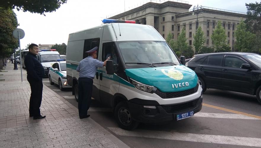 В Алматы начались задержания