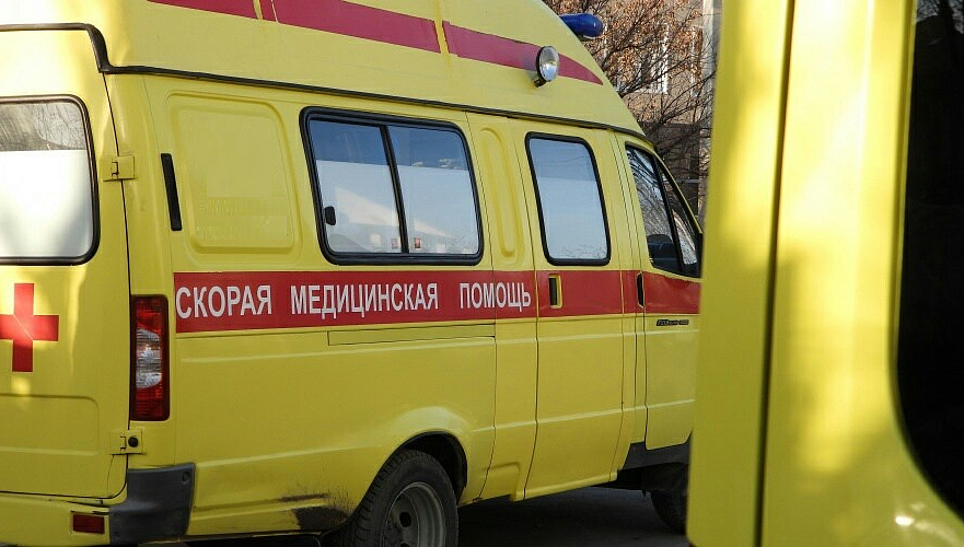 Семилетняя девочка упала из окна многоэтажного дома в Уральске