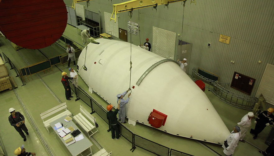 Сборка головной части ракеты «Протон-М» завершилась на Байконуре