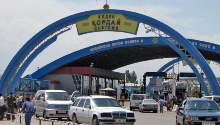 Разгрузить погранпункты «Карасу» и «Кордай» на границе с Кыргызстаном пообещал Атамкулов